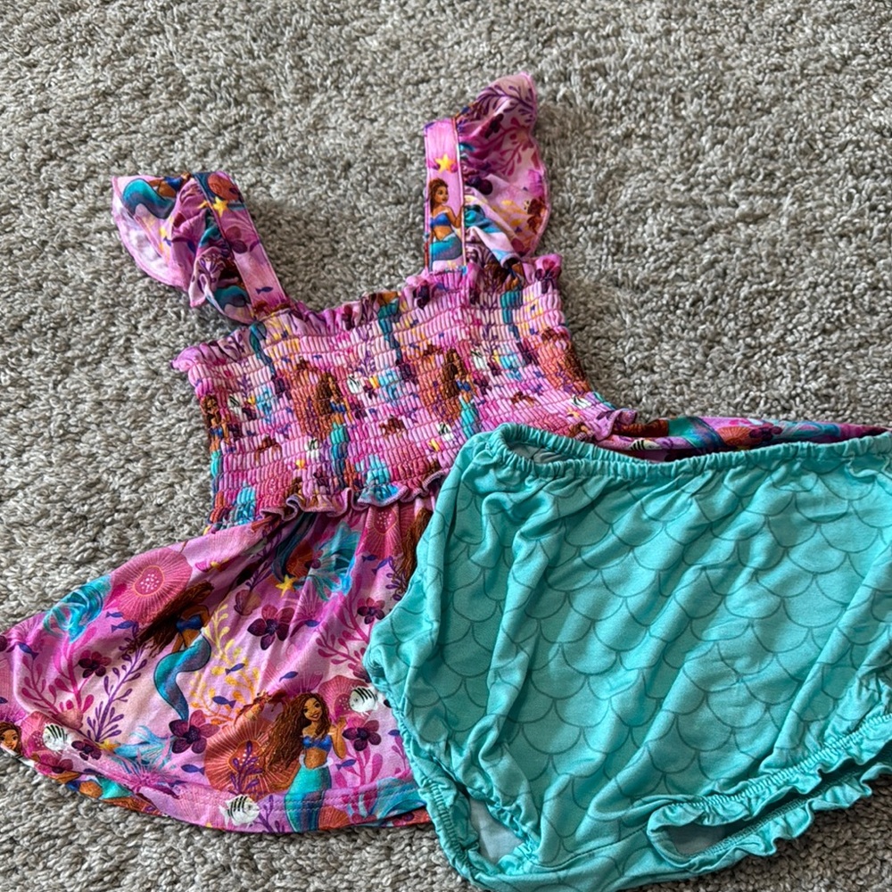 Posh peanut x Disney little mermaid set